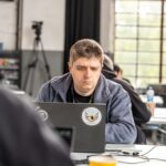 Finalist am Laptop